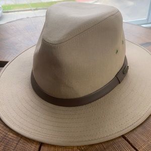 Stetson Medium Brimmed Leather Band Hat